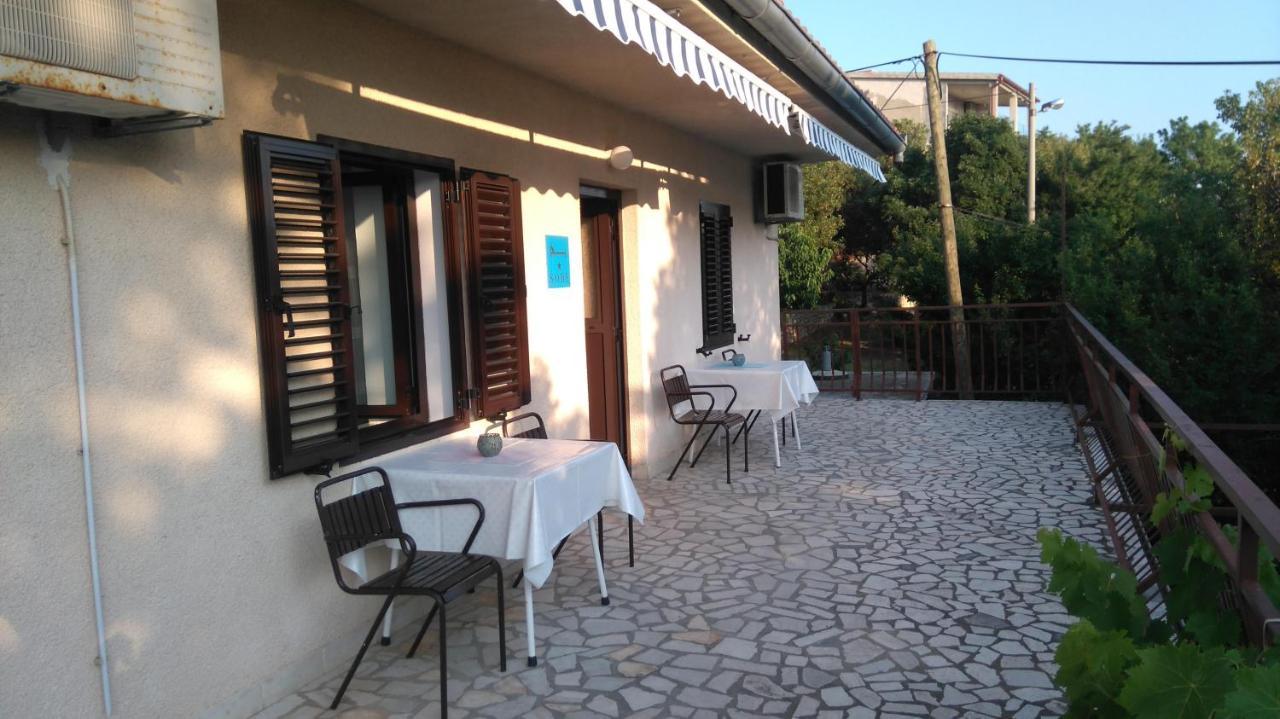 Apartments And Rooms Sanja ซีบินีย์ กริมโปตสกี ภายนอก รูปภาพ