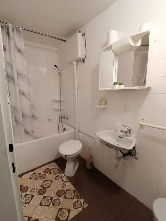 Apartments And Rooms Sanja ซีบินีย์ กริมโปตสกี ภายนอก รูปภาพ